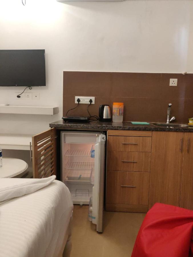 अपार्टमेंट By Leela Homes *
